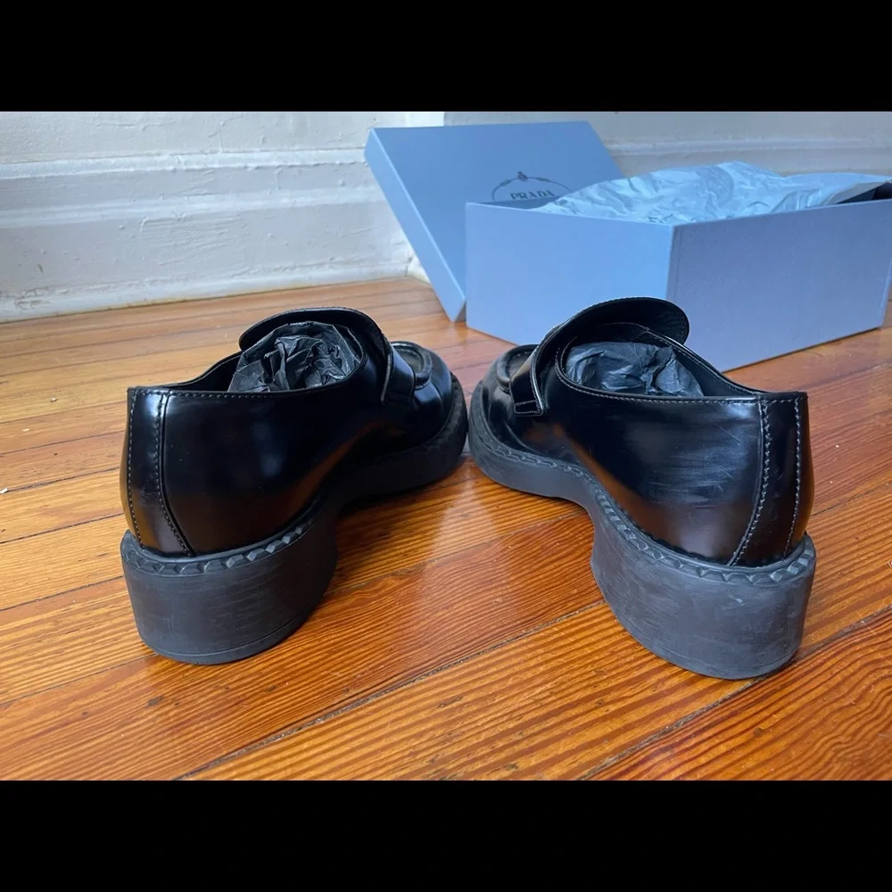 Prada Loafers Women - Picture 6 of 10
